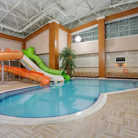 Grand Ozgul Thermal Village Station touristique