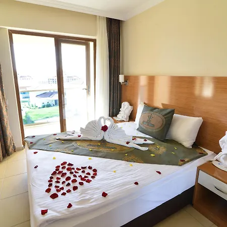 Grand Ozgul Thermal Village Курортный комплекс 4*