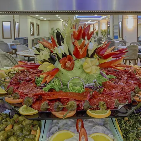 Grand Ozgul Thermal Village Resort 4*