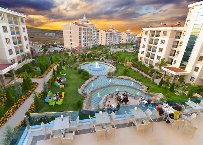 Grand Ozgul Thermal Village Resort 4*